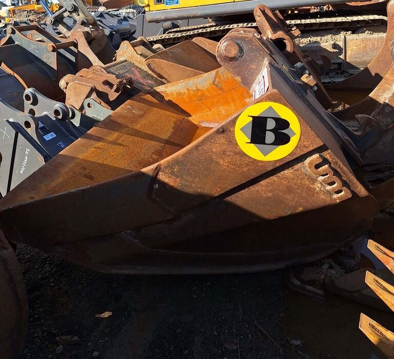 Excavating/slope digging bucket 1600 mm S1 - Ковш: фото 1 Excavating/slope digging bucket 1600 mm S1 - Ковш: фото 1