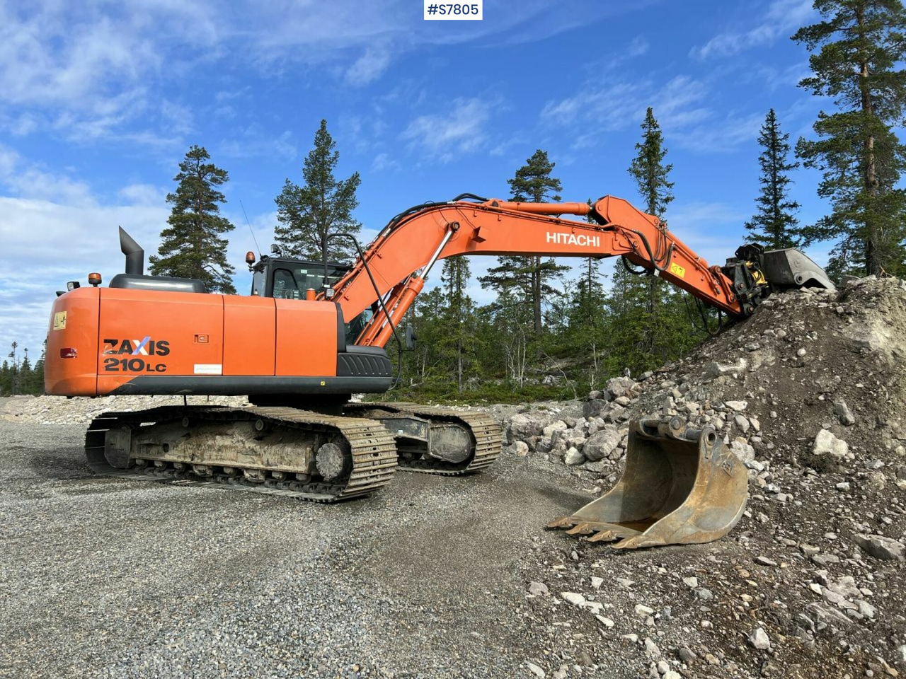 Excavator Hitachi ZX 210 LC-5B New tracks - Гусеничный экскаватор: фото 2 Excavator Hitachi ZX 210 LC-5B New tracks - Гусеничный экскаватор: фото 2