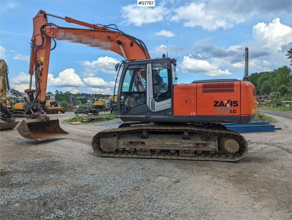 Hitachi ZX210LC-3 Excavator (SEE VIDEO) - Гусеничный экскаватор: фото 1 Hitachi ZX210LC-3 Excavator (SEE VIDEO) - Гусеничный экскаватор: фото 1