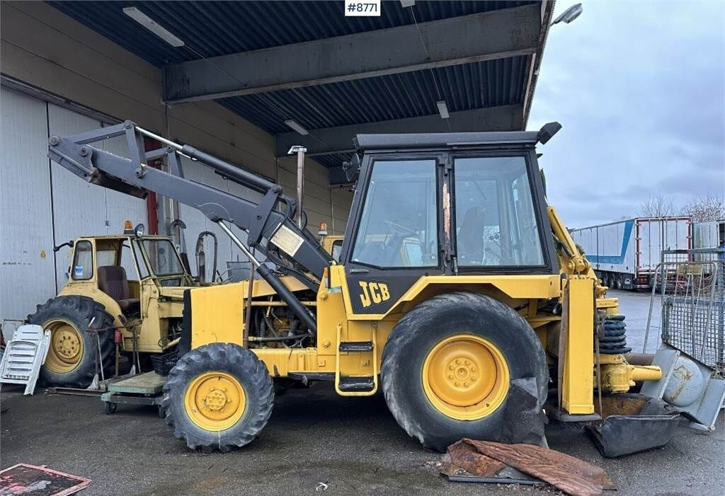 JCB 3D - Гусеничный экскаватор: фото 1 JCB 3D - Гусеничный экскаватор: фото 1