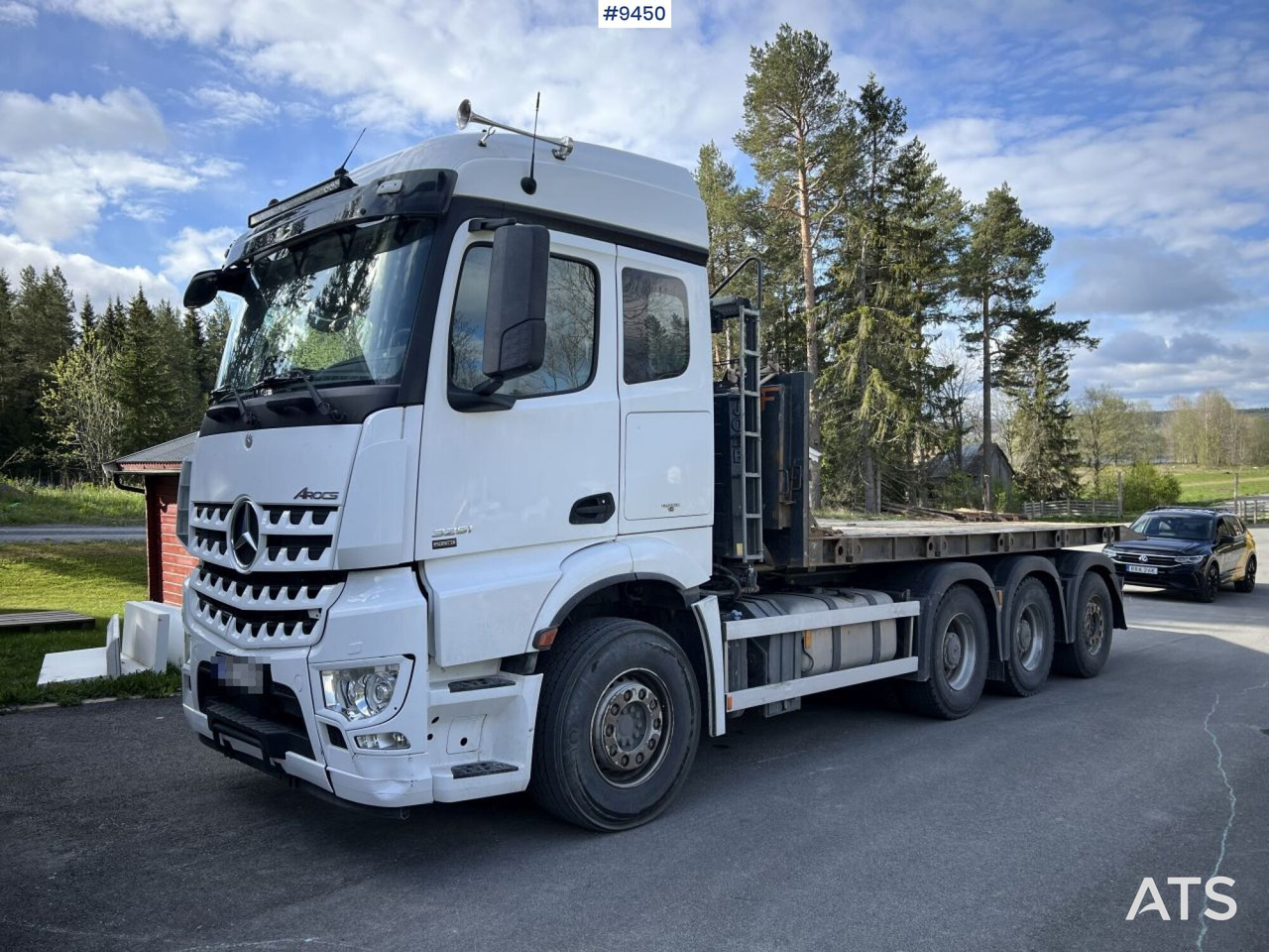 Mercedes Benz Arocs 3251 Tridem Hooklift, flatbed and concrete rotator - Крюковой мультилифт: фото 1 Mercedes Benz Arocs 3251 Tridem Hooklift, flatbed and concrete rotator - Крюковой мультилифт: фото 1