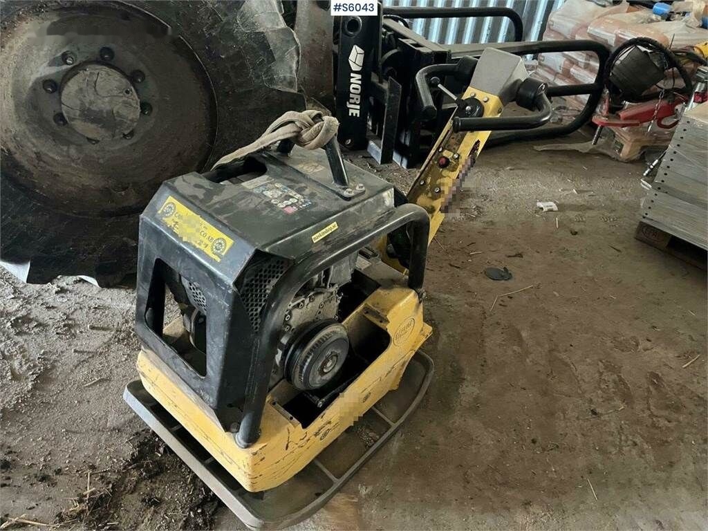 Paclite Impact 200 Vibroplate - Виброплита: фото 1 Paclite Impact 200 Vibroplate - Виброплита: фото 1