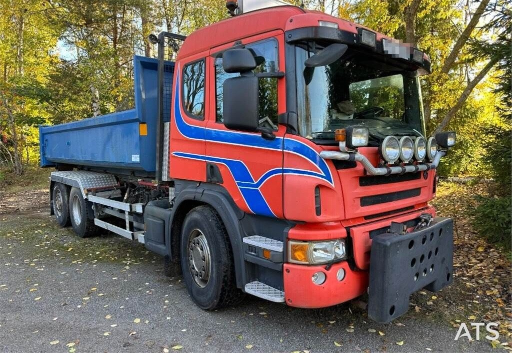 Scania P420 - Крюковой мультилифт: фото 1 Scania P420 - Крюковой мультилифт: фото 1
