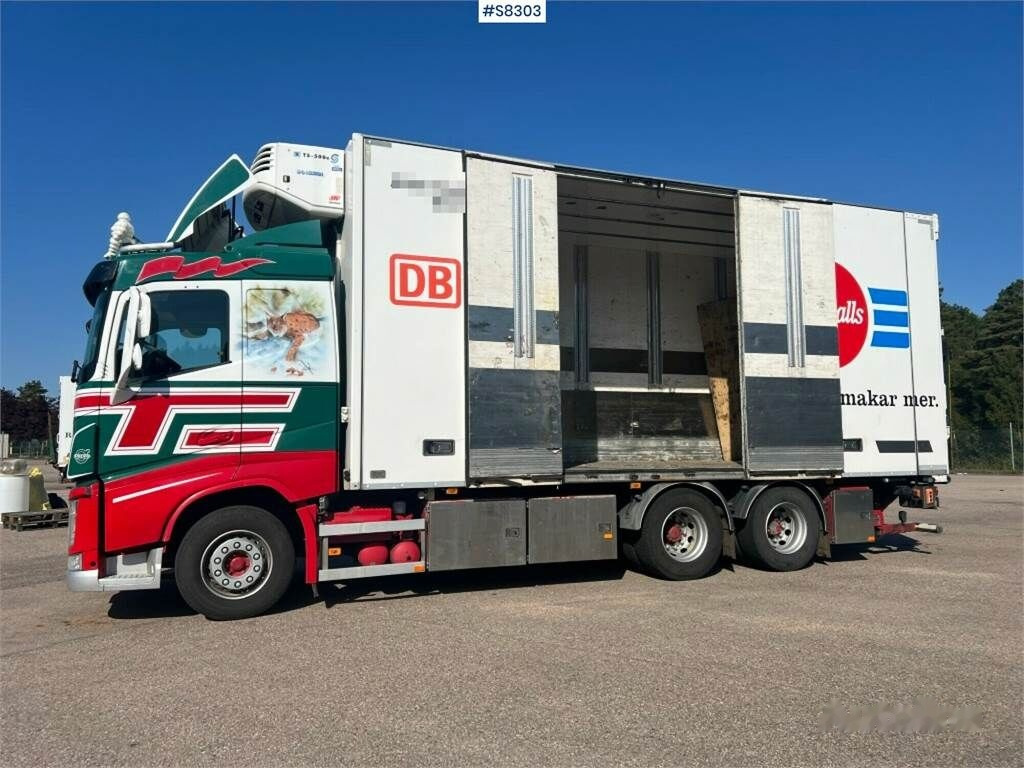 Volvo FH 500 - Грузовик с закрытым кузовом: фото 1 Volvo FH 500 - Грузовик с закрытым кузовом: фото 1