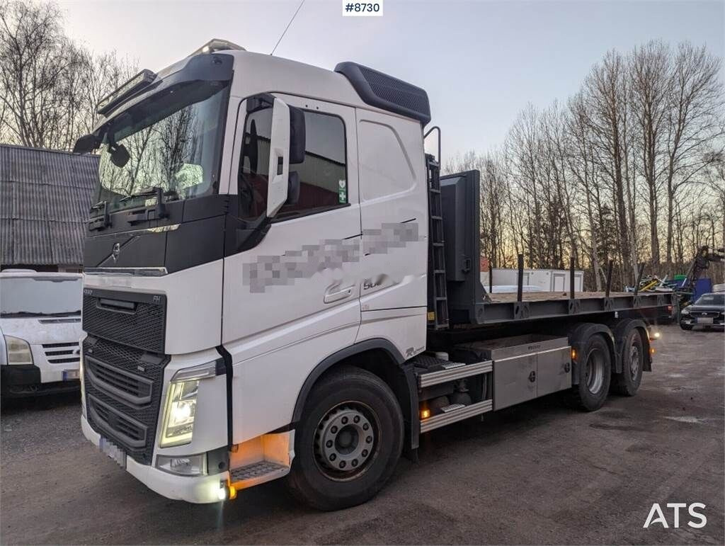Volvo FH500 - Крюковой мультилифт: фото 1 Volvo FH500 - Крюковой мультилифт: фото 1