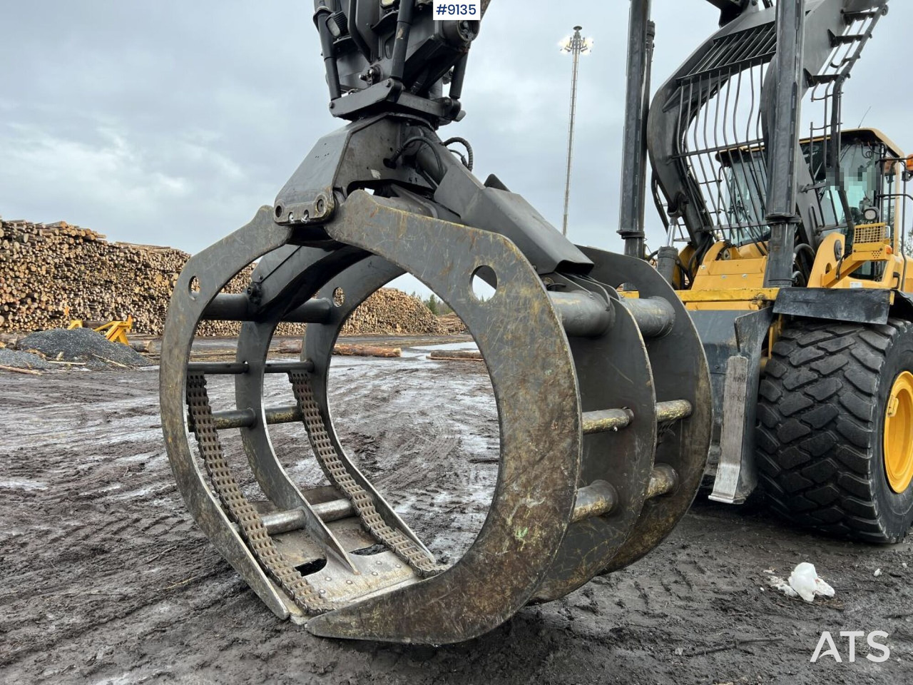 Volvo L 180 G High lifter / Log handler (VIDEO) - Колёсный погрузчик: фото 5 Volvo L 180 G High lifter / Log handler (VIDEO) - Колёсный погрузчик: фото 5