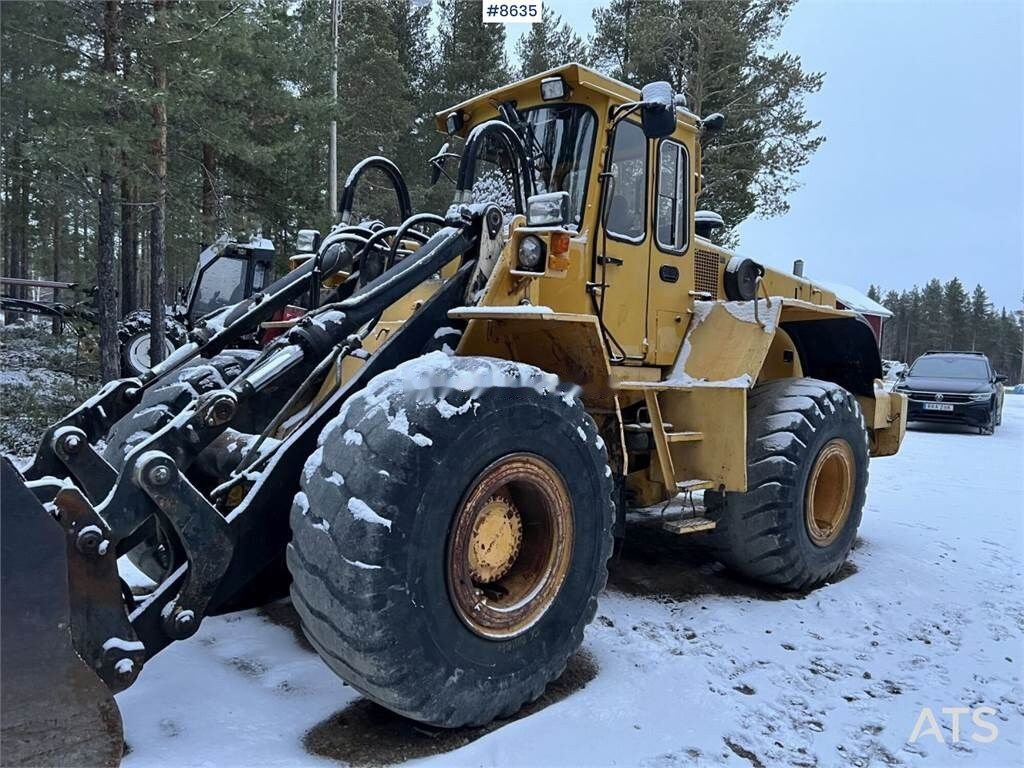 Volvo L120 - Бульдозер: фото 1 Volvo L120 - Бульдозер: фото 1