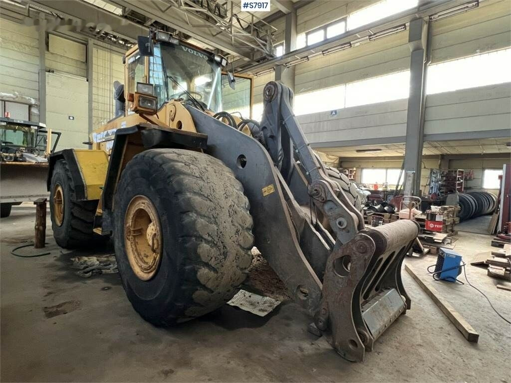 Volvo L220D - Бульдозер: фото 1 Volvo L220D - Бульдозер: фото 1