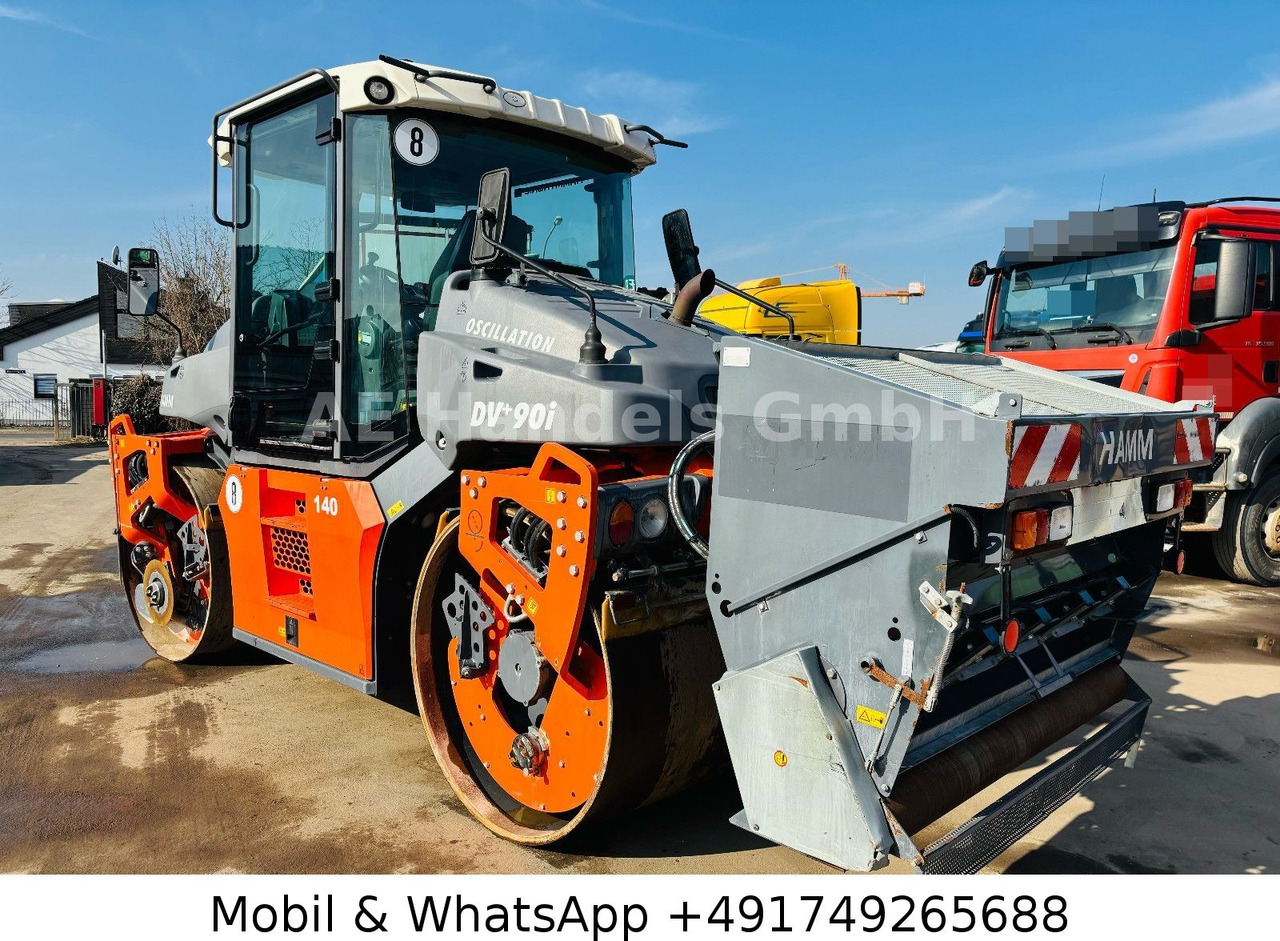 Hamm DV+ 90i VO-S Tandemwalze *Streuer/Schneider - Дорожный каток: фото 1 Hamm DV+ 90i VO-S Tandemwalze *Streuer/Schneider - Дорожный каток: фото 1