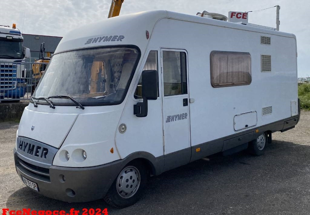 Hymer BC 544 a réparer / Carte Grise Française - Другая техника: фото 1 Hymer BC 544 a réparer / Carte Grise Française - Другая техника: фото 1