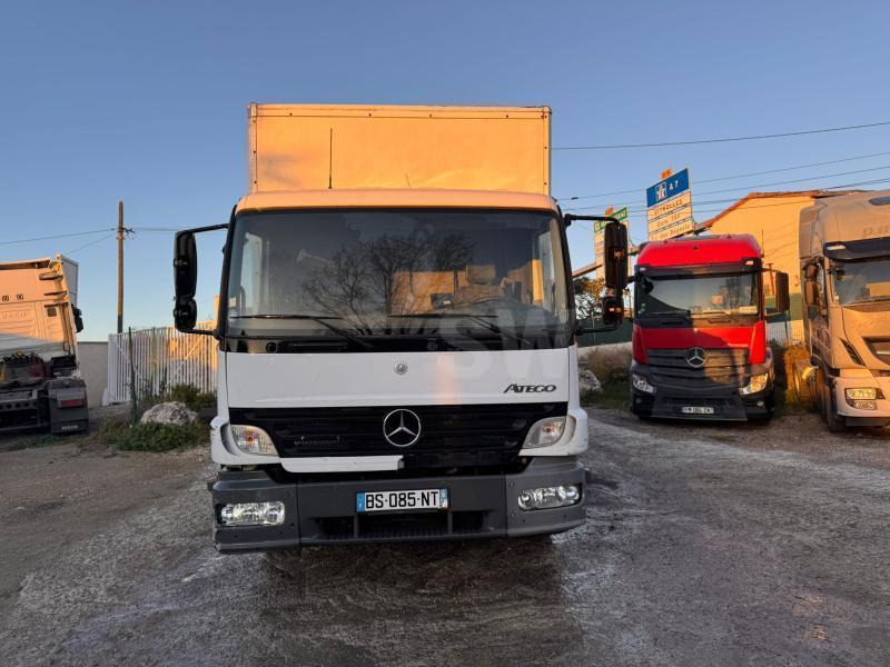 Mercedes Atego 1218 - Грузовик с закрытым кузовом: фото 2 Mercedes Atego 1218 - Грузовик с закрытым кузовом: фото 2