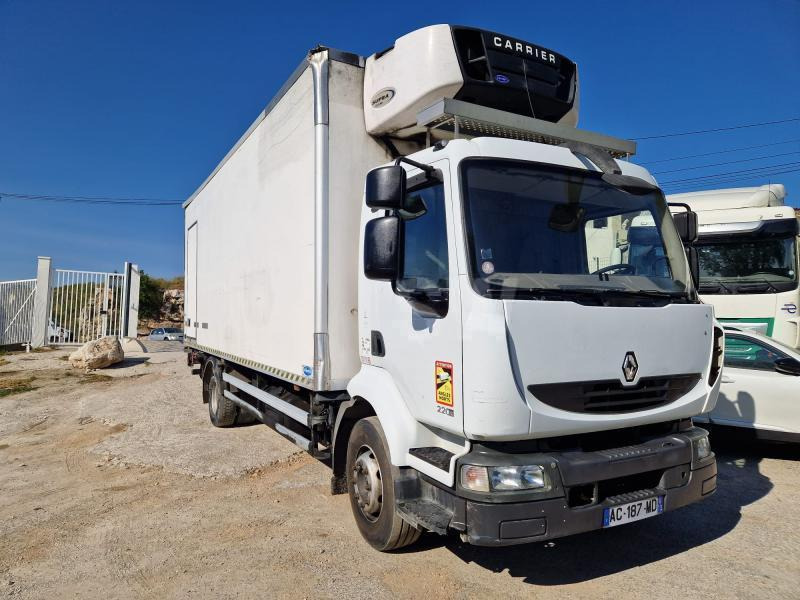 Renault MIDLUM 220 DXI - Рефрижератор: фото 2 Renault MIDLUM 220 DXI - Рефрижератор: фото 2