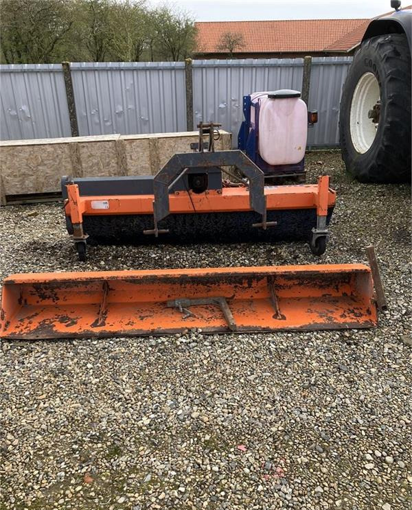 Щетка Tuchel Kost med opsamler: фото 1