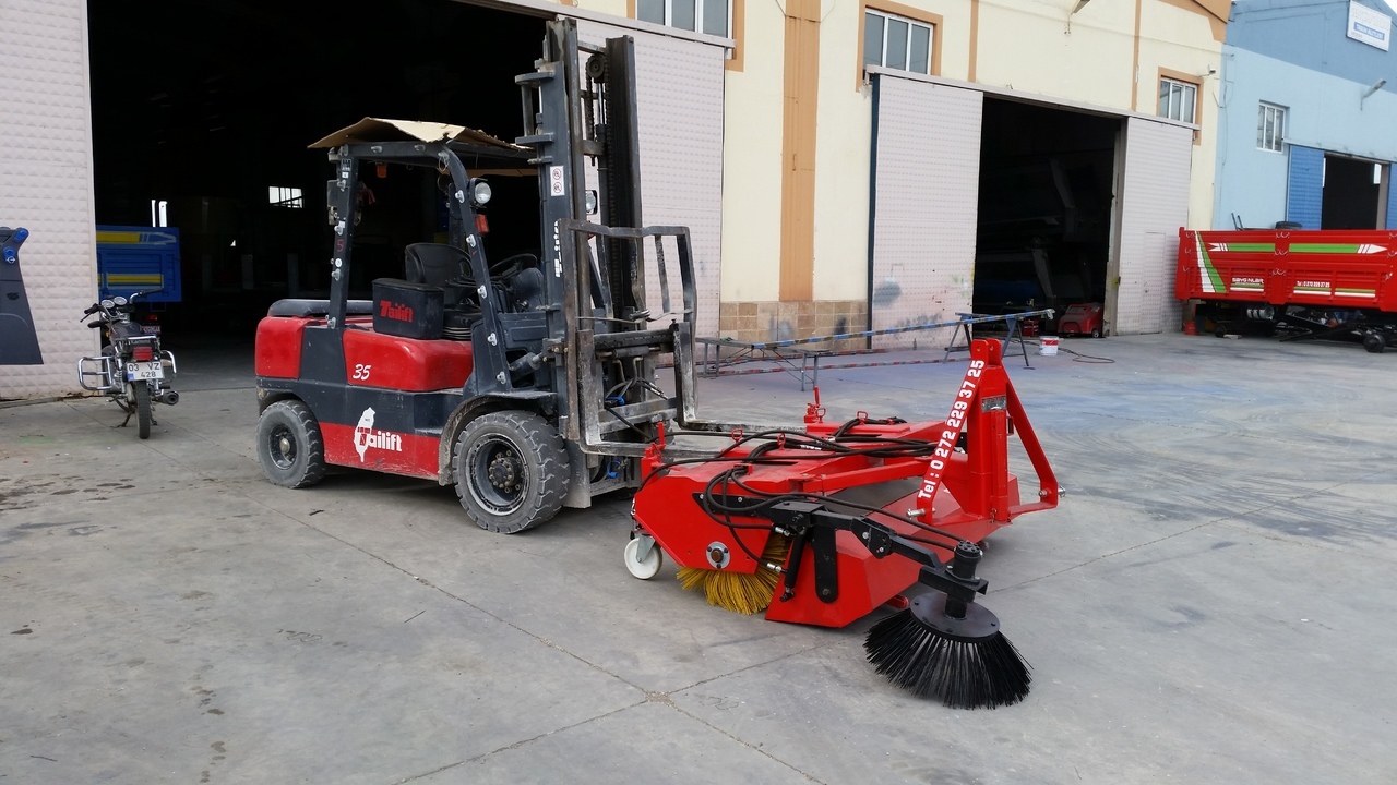 SAYGINLAR FORKLIFT MOUNTED ROAD SWEEPER - Щетка для Вилочных погрузчиков: фото 1