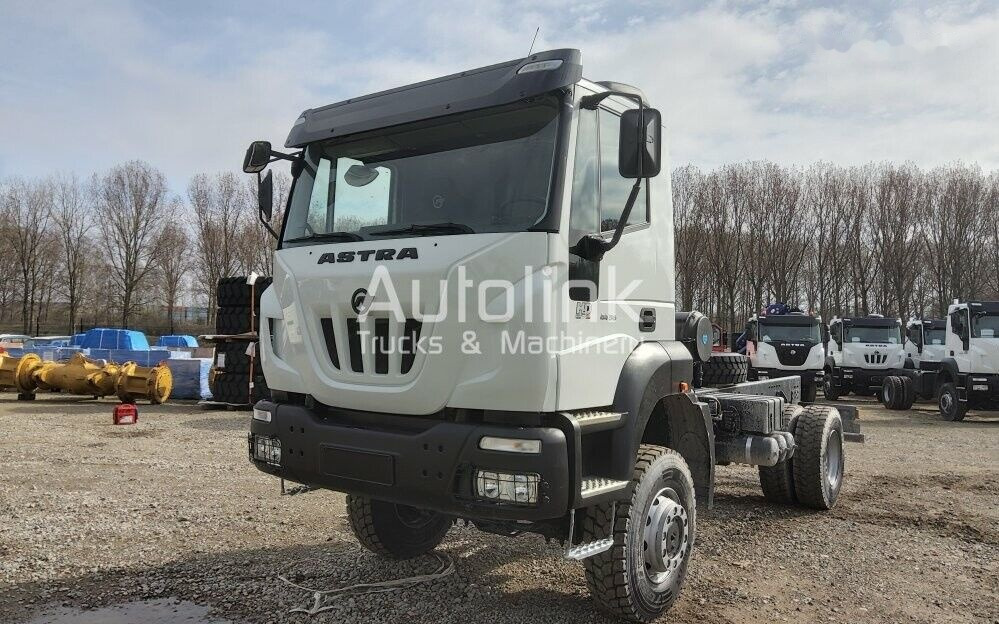Astra IVECO HD9 44.38 - Грузовик-шасси: фото 1