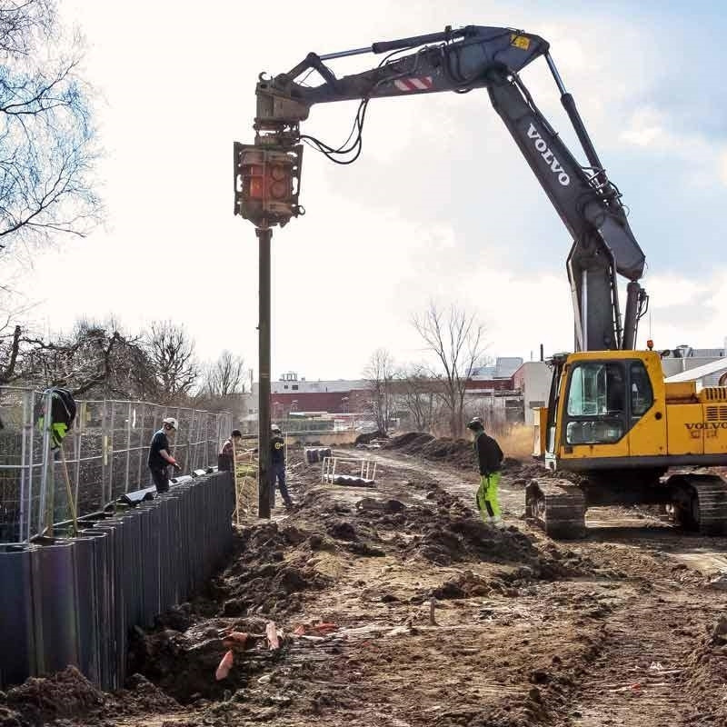 Movax SPH 80 Pille wibratory hammer + Volvo Ec240  - Гусеничный экскаватор: фото 1