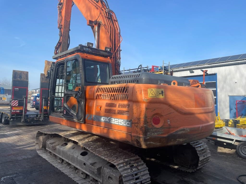 Doosan EXCA - Гусеничный экскаватор: фото 1 Doosan EXCA - Гусеничный экскаватор: фото 1