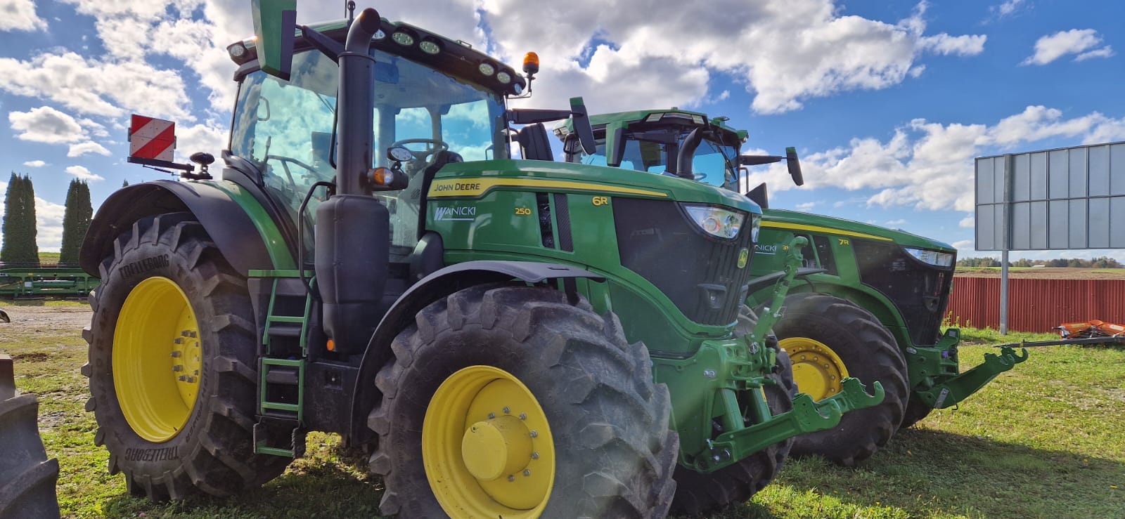 John Deere 6R250 - Трактор: фото 1