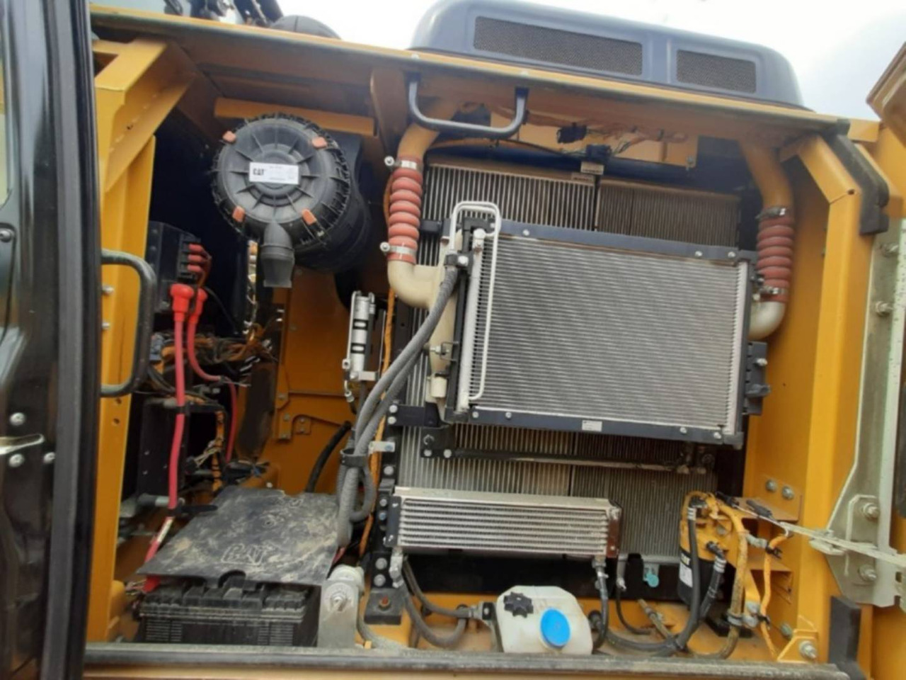 CAT 323EL в лизинг CAT 323EL: фото 25