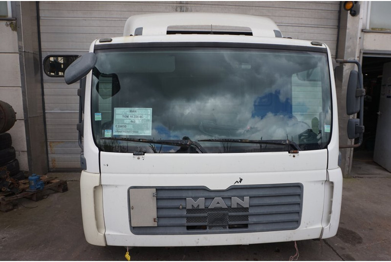 MAN F99L10 TGM 6 CYL 81.60000-7786 - Кабина и интерьер для Грузовиков: фото 1 MAN F99L10 TGM 6 CYL 81.60000-7786 - Кабина и интерьер для Грузовиков: фото 1