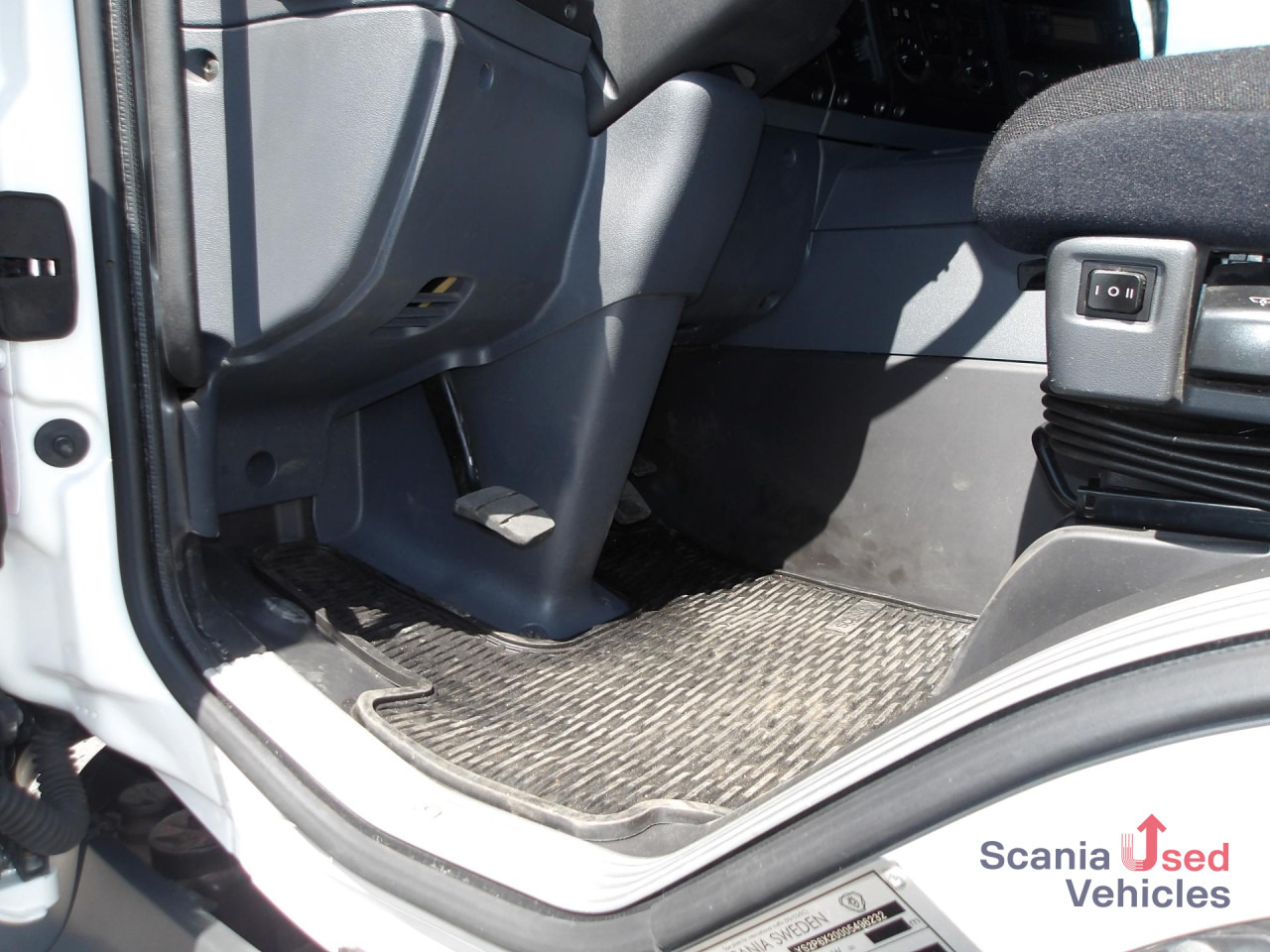 SCANIA P280 - 6x2*4 - KÜHLKOFFER 9m - MITSUBISHI - Рефрижератор: фото 2 SCANIA P280 - 6x2*4 - KÜHLKOFFER 9m - MITSUBISHI - Рефрижератор: фото 2