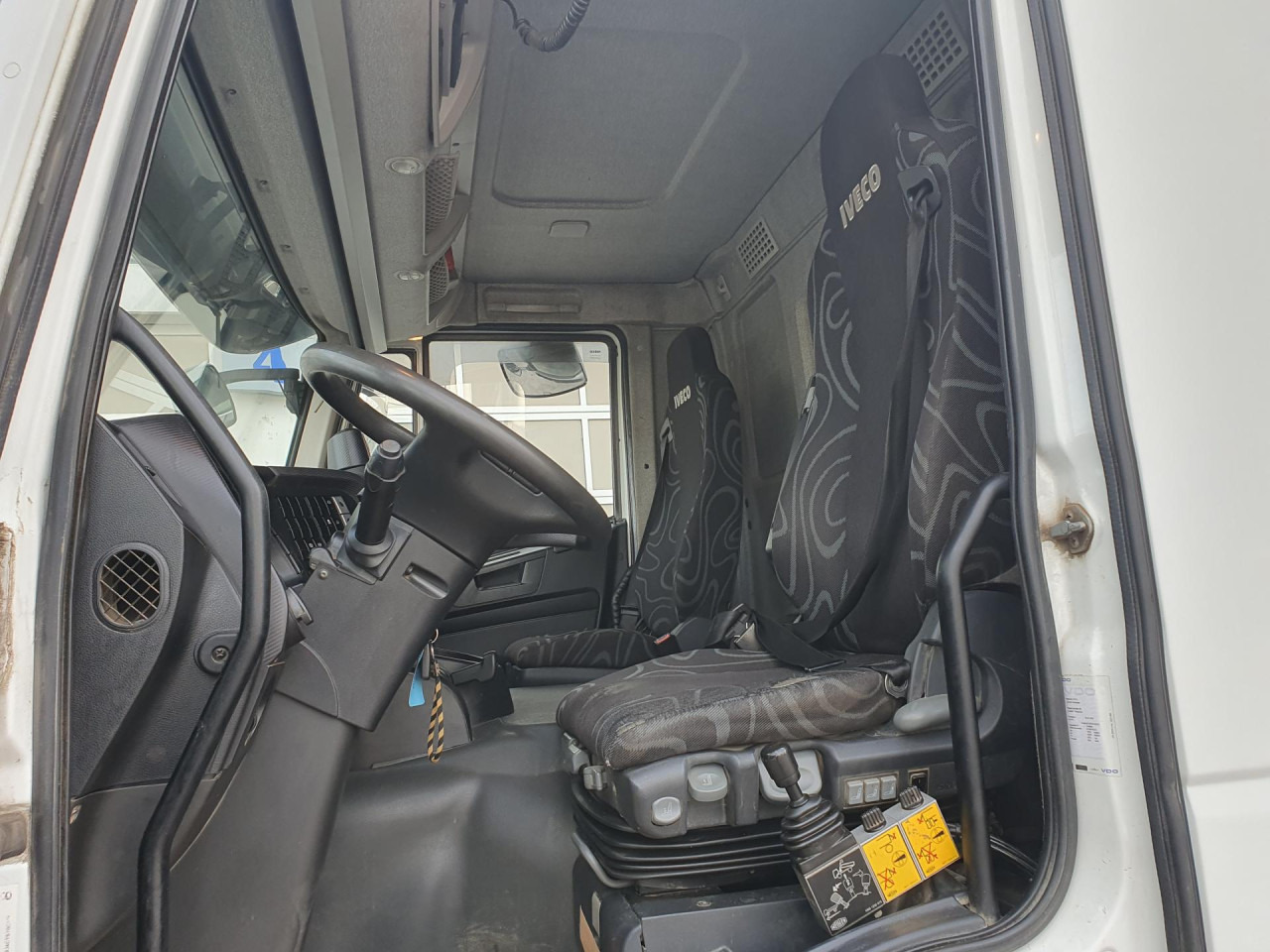 IVECO Trakker AD410T45 - Самосвал: фото 2 IVECO Trakker AD410T45 - Самосвал: фото 2