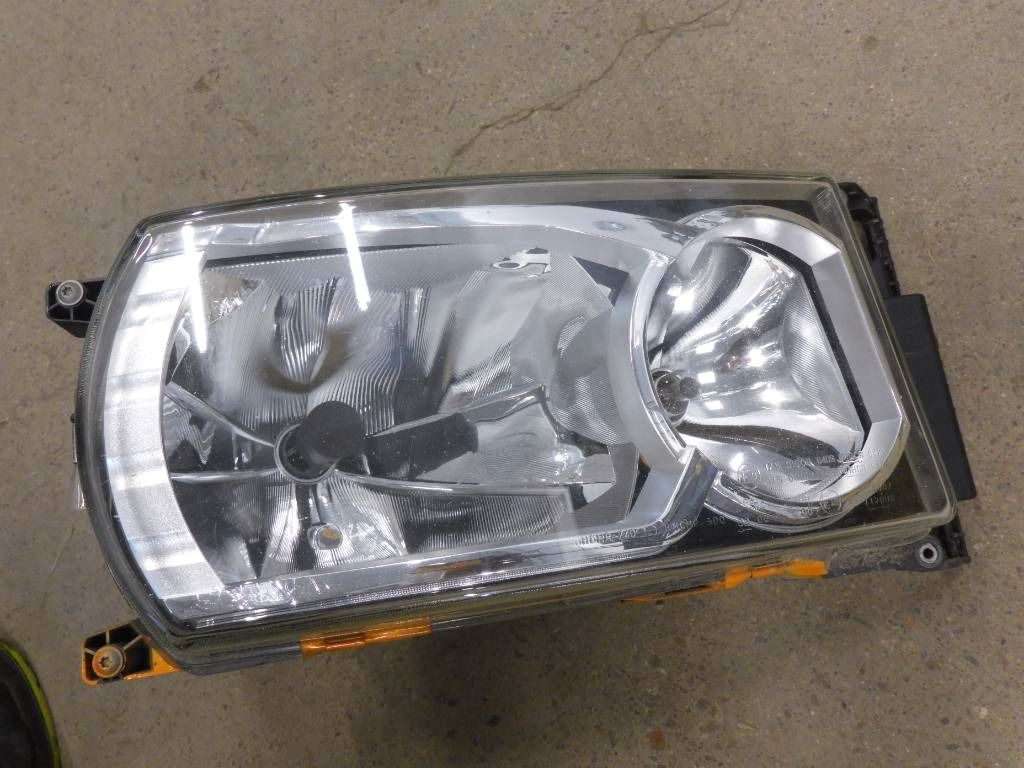 Электрическая система для Грузовиков Strålkastare Scania R-serie: фото 1