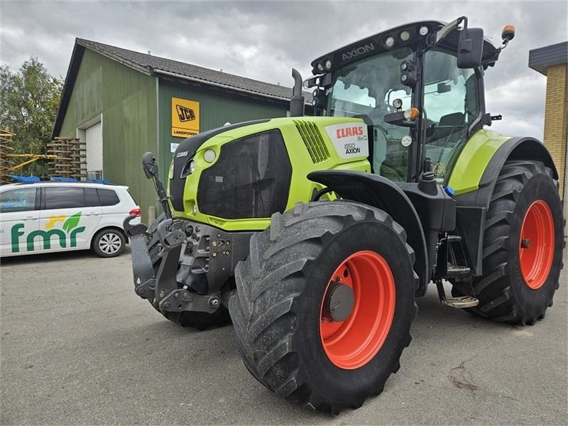 Claas 850 CEBIS Hexashift, få timer, pæn og iorden - Трактор: фото 1 Claas 850 CEBIS Hexashift, få timer, pæn og iorden - Трактор: фото 1