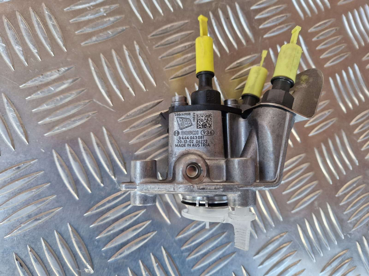 Genuine JCB BOSCH Dosing module 320/A9105 - Двигатель и запчасти для Строительной техники: фото 1 Genuine JCB BOSCH Dosing module 320/A9105 - Двигатель и запчасти для Строительной техники: фото 1