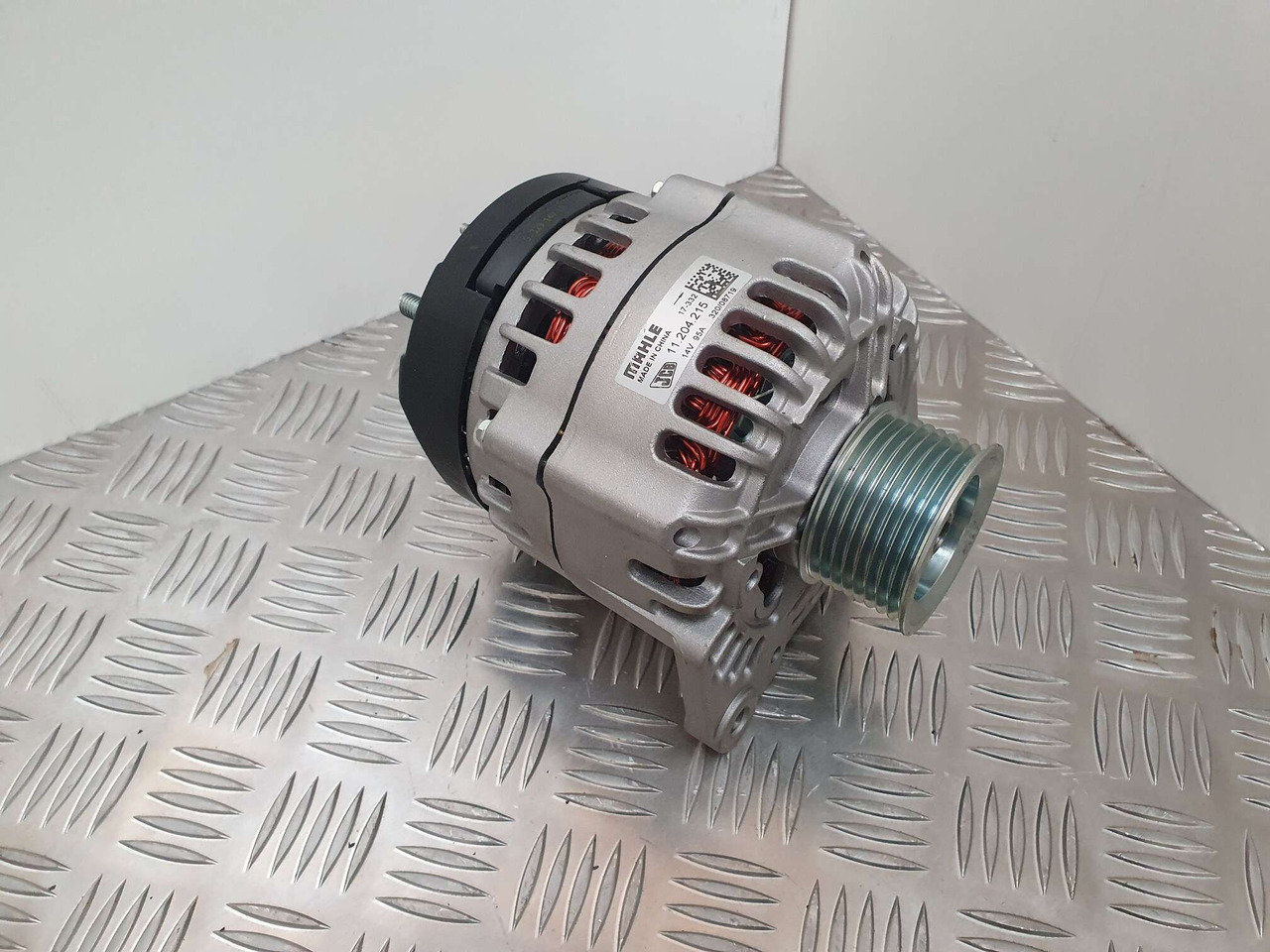 Mahle Alternator 320/08719 JCB 444 448 - Двигатель и запчасти для Строительной техники: фото 1 Mahle Alternator 320/08719 JCB 444 448 - Двигатель и запчасти для Строительной техники: фото 1