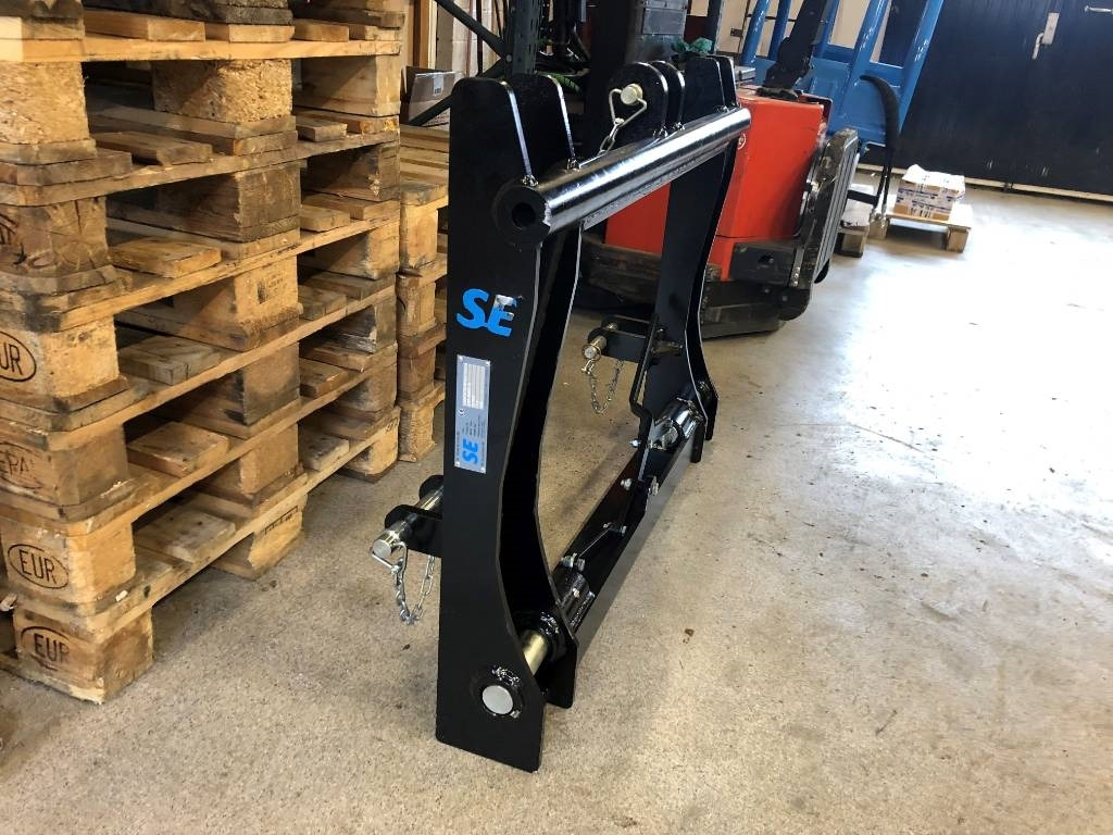 Adapter SE 3-Punkt till Stora Bm - Сцепное устройство для Строительной техники: фото 1 Adapter SE 3-Punkt till Stora Bm - Сцепное устройство для Строительной техники: фото 1