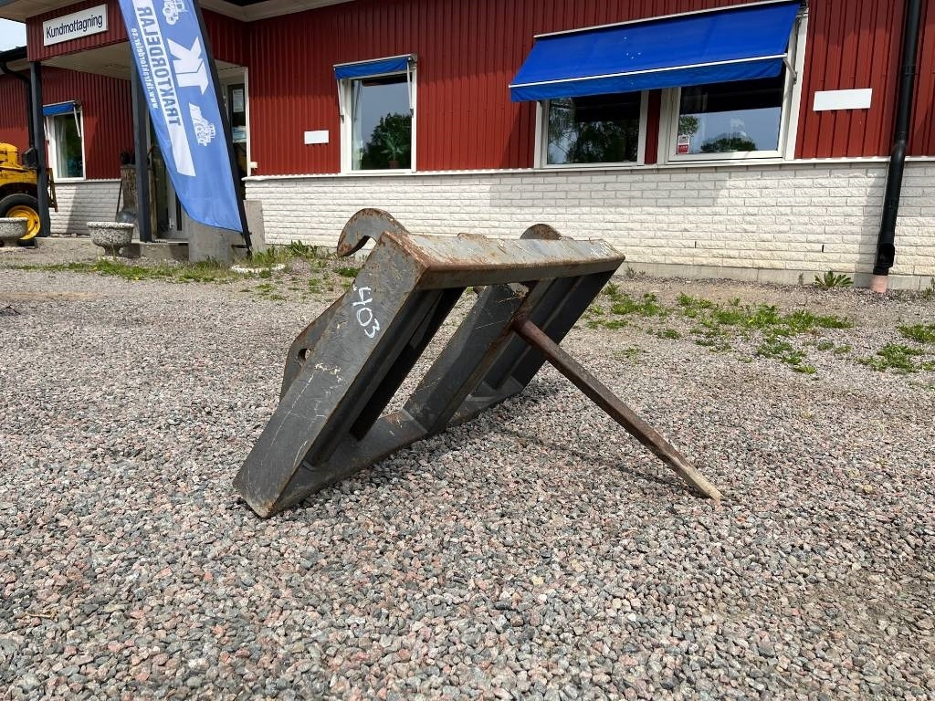 Balspjut Kramer fäste  - Навесное оборудование для Сельскохозяйственной техники: фото 1