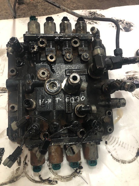 Blok Zaworowy Skrzyni Biegów - Auto Command - New Holland - Коробка передач для Сельскохозяйственной техники: фото 1