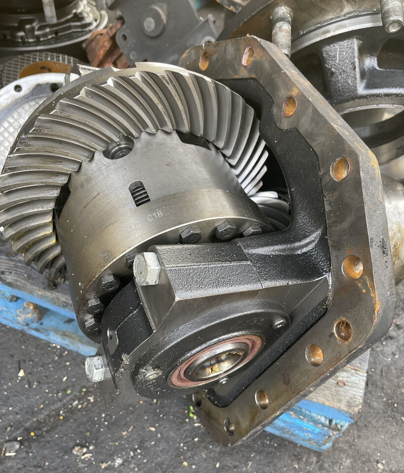 CASE-zwolnica zwrotnica mechanizm róźnicowy/Case Optum 270 części - Бортовой редуктор для Сельскохозяйственной техники: фото 1 CASE-zwolnica zwrotnica mechanizm róźnicowy/Case Optum 270 części - Бортовой редуктор для Сельскохозяйственной техники: фото 1