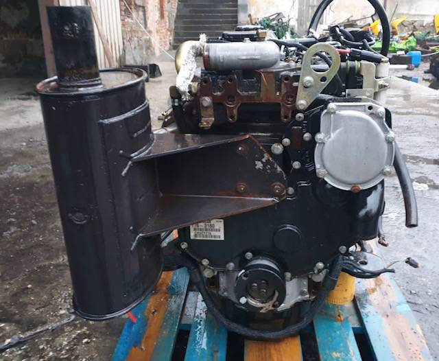 CAT 3054 - Głowica Cylindrów - Головка блока для Сельскохозяйственной техники: фото 1