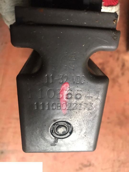 CEWKI DO ROZDZIELACZA SAUER DANFOSS 11-32 VDC 1036641 - Гидравлика для Сельскохозяйственной техники: фото 1 CEWKI DO ROZDZIELACZA SAUER DANFOSS 11-32 VDC 1036641 - Гидравлика для Сельскохозяйственной техники: фото 1