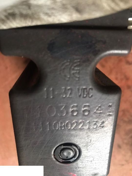 CEWKI DO ROZDZIELACZA SAUER DANFOSS 11-32 VDC - Электрическая система для Сельскохозяйственной техники: фото 1