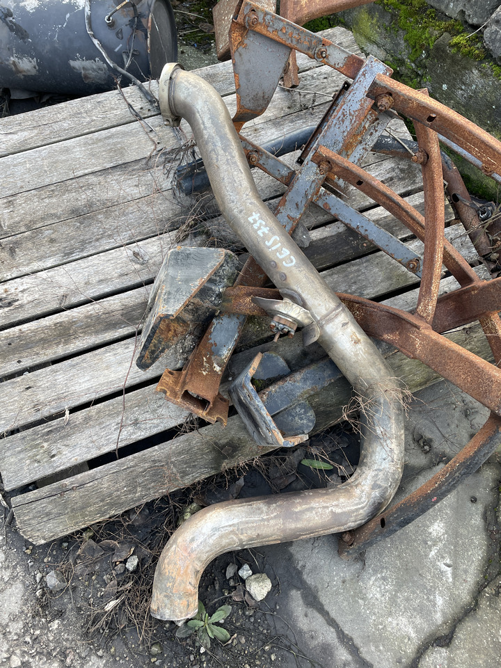 Case IH 737 - rura wydechowa - Выхлопная труба для Сельскохозяйственной техники: фото 1 Case IH 737 - rura wydechowa - Выхлопная труба для Сельскохозяйственной техники: фото 1