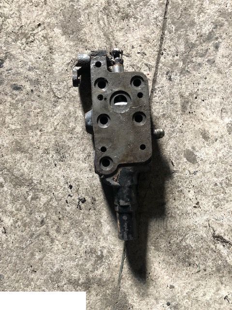 Case IH International - Rozdzielacz - Гидравлический клапан для Сельскохозяйственной техники: фото 1