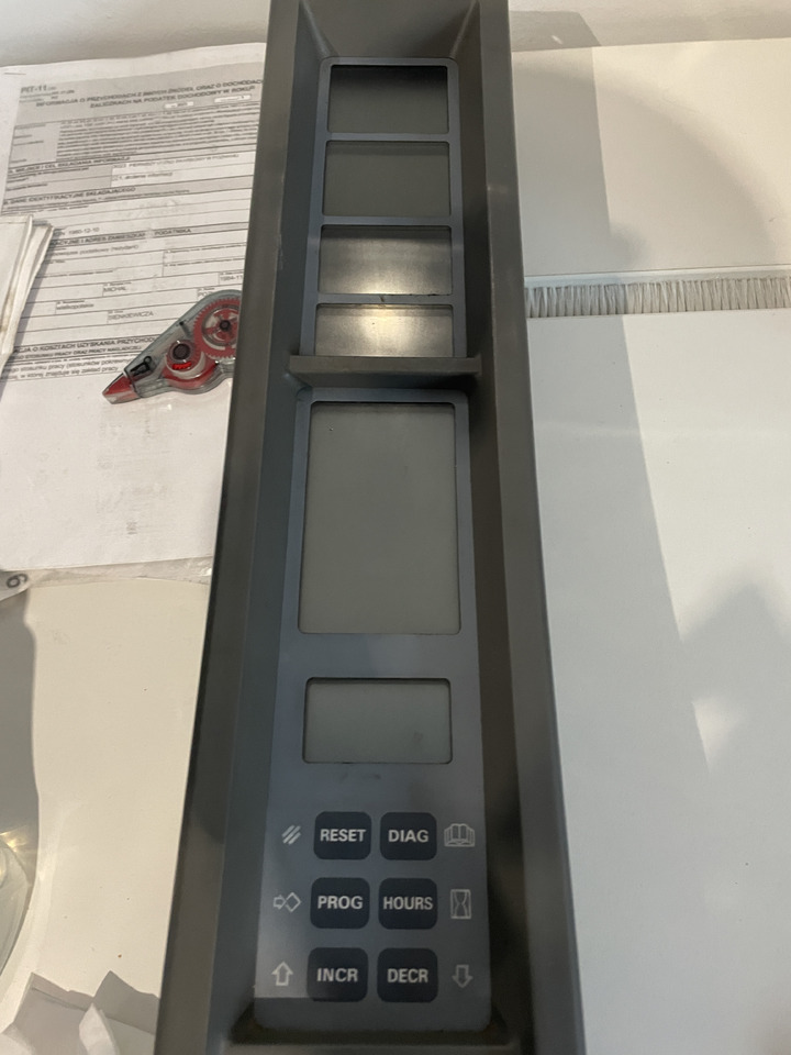 Case MX Magnum - wyświetlacz monitor 313856A1 - Электрическая система для Тракторов: фото 1 Case MX Magnum - wyświetlacz monitor 313856A1 - Электрическая система для Тракторов: фото 1