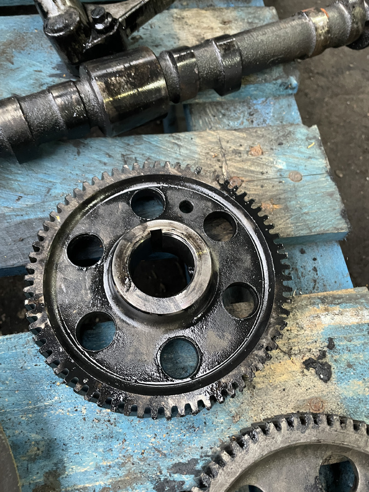 Caterpillar Cat Perkins 1106D C6.6 - koło zębate - Трансмиссия для Строительной техники: фото 1 Caterpillar Cat Perkins 1106D C6.6 - koło zębate - Трансмиссия для Строительной техники: фото 1