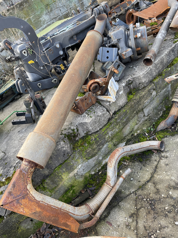 Claas Arion 530 - wydech tłumik 0021606204 - Глушитель для Сельскохозяйственной техники: фото 1