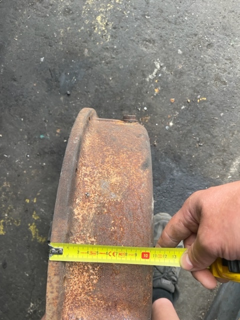 Claas Dominator obudowa koła zamachowego Mercedes OM352 - Маховик для Зерноуборочных комбайнов: фото 1