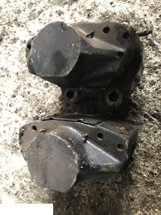 Claas Jaguar 860 - Zaciski Hamulców - Тормозной суппорт для Кормоуборочных комбайнов: фото 1 Claas Jaguar 860 - Zaciski Hamulców - Тормозной суппорт для Кормоуборочных комбайнов: фото 1