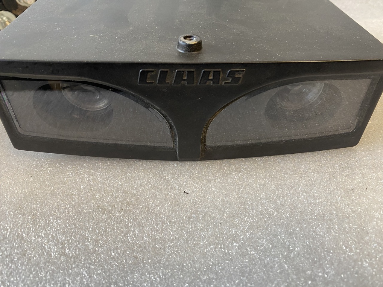 Claas Laser Sensor 013757.2 | 013757.1 | 013757.0 | 013757.3 - Сенсор для Сельскохозяйственной техники: фото 1 Claas Laser Sensor 013757.2 | 013757.1 | 013757.0 | 013757.3 - Сенсор для Сельскохозяйственной техники: фото 1