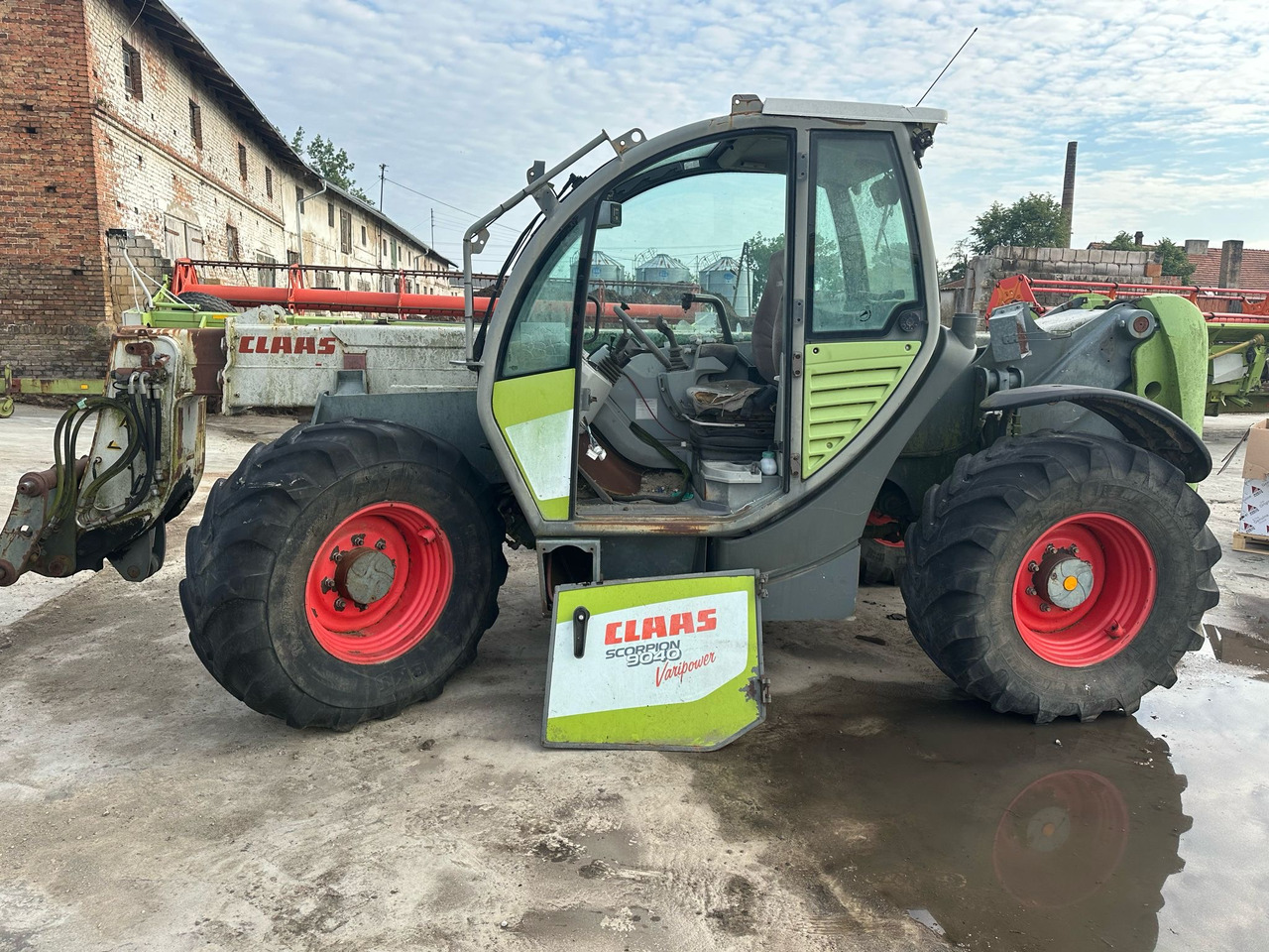 Claas Scorpion 9040 Variopower - błotnik błotniki - Крыло для Телескопических погрузчиков: фото 1 Claas Scorpion 9040 Variopower - błotnik błotniki - Крыло для Телескопических погрузчиков: фото 1