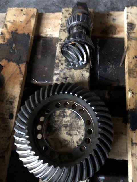 DYFERENCJAŁ KOŁO+WAŁEK ZF AV 230 [10/41] VOLVO L30 L35 ZETTELMEYER 602 - Дифференциал для Строительной техники: фото 1