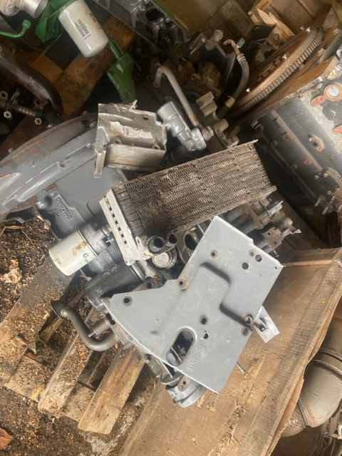 Deutz BF4L1011 wał korbowy 04270233 - Коленчатый вал для Сельскохозяйственной техники: фото 1 Deutz BF4L1011 wał korbowy 04270233 - Коленчатый вал для Сельскохозяйственной техники: фото 1