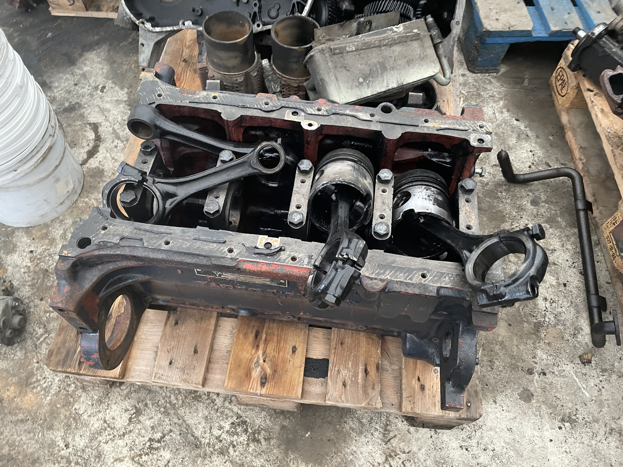 Deutz F4L912 W - blok tłoki korbowody - Блок цилиндров для Строительной техники: фото 1 Deutz F4L912 W - blok tłoki korbowody - Блок цилиндров для Строительной техники: фото 1