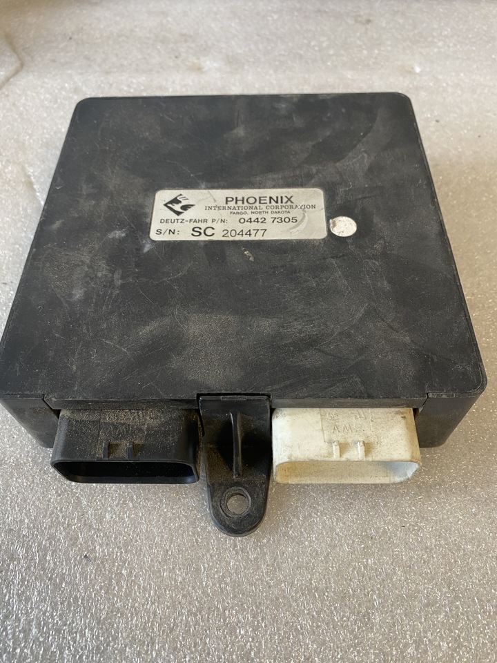 Deutz Fahr Phoenix - jednostka sterująca moduł 04427305 - Блок управления для Сельскохозяйственной техники: фото 1 Deutz Fahr Phoenix - jednostka sterująca moduł 04427305 - Блок управления для Сельскохозяйственной техники: фото 1